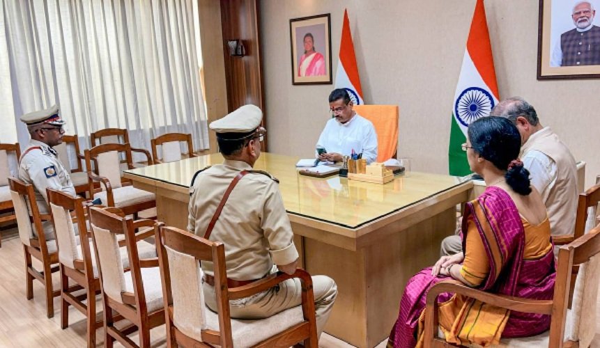 बंगाल में सुवेंदु अधिकारी की सरकार सशक्त भारत की राह पर; Suvendu Adhikari Chairs First West Bengal Cabinet Meeting